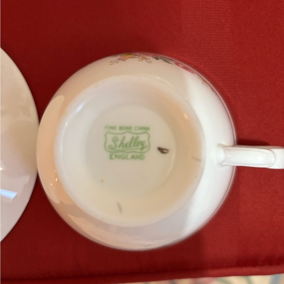 TWO (2) Shelley Fine Bone China-2 cup and saucer set - Picture 4 of 9